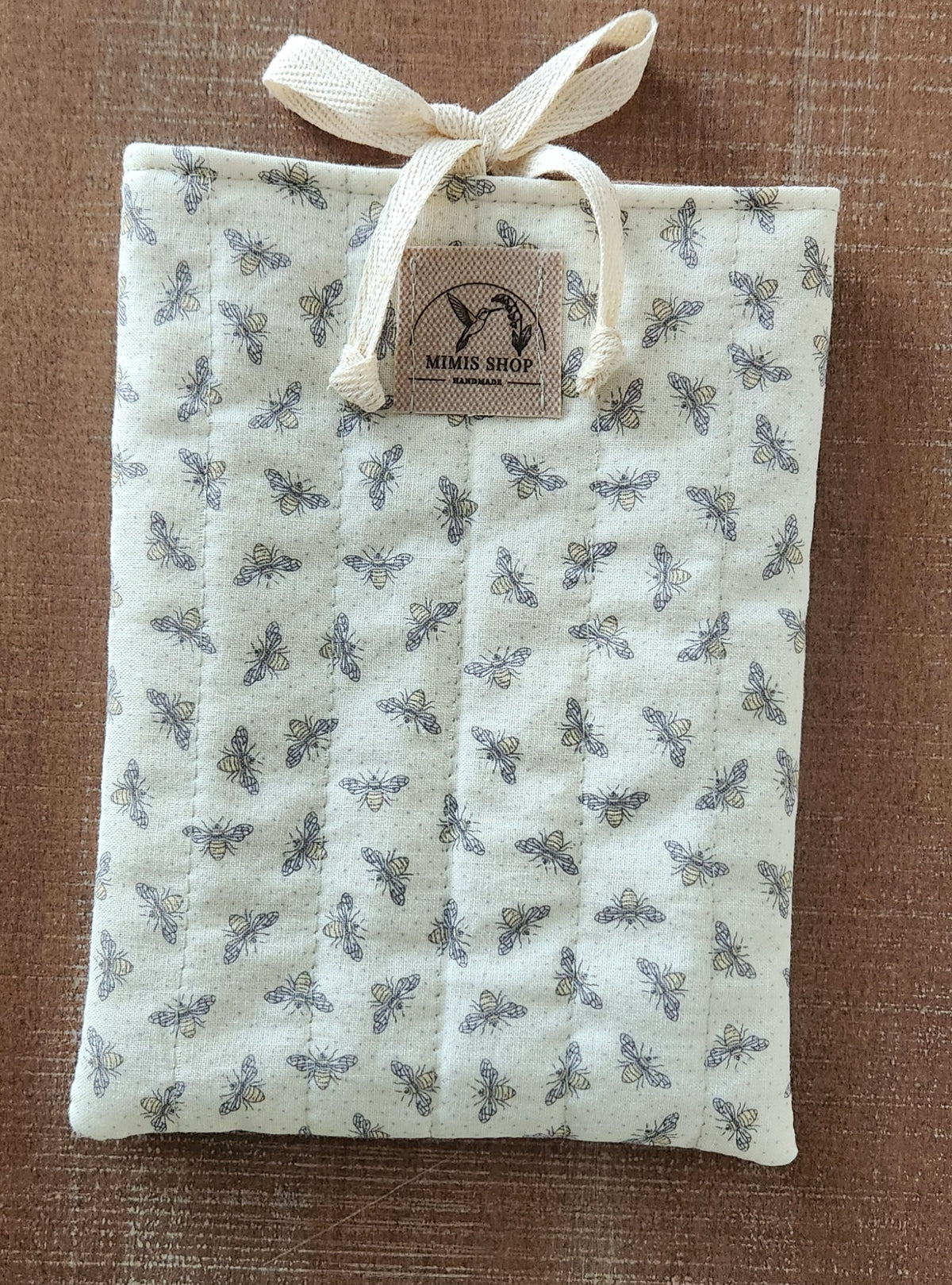 Cream Bee Quilted E-Reader Sleeve Bag